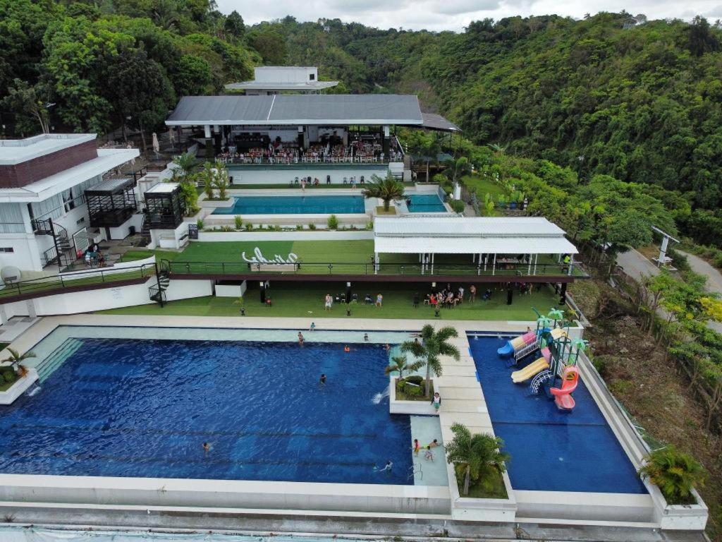 Ultra Winds Mountain Resort (Adults Only) Кагаян-де-Оро Экстерьер фото
